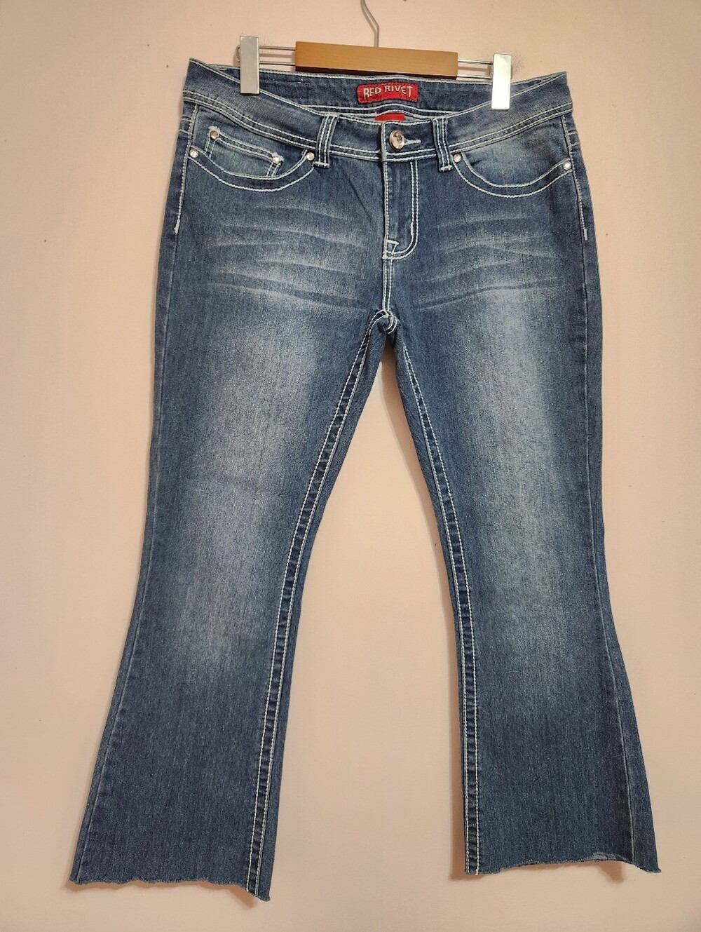 Y2K Red Rivet Medium Wash Rhinestone Bling Flap Pocket Raw Hem Flare Jeans 15